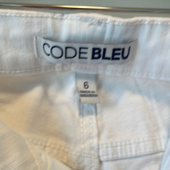 Code Bleu Women’s Capri Pants White Jeans 6 Average 22” inseam All Day Flex - Picture 4 of 9